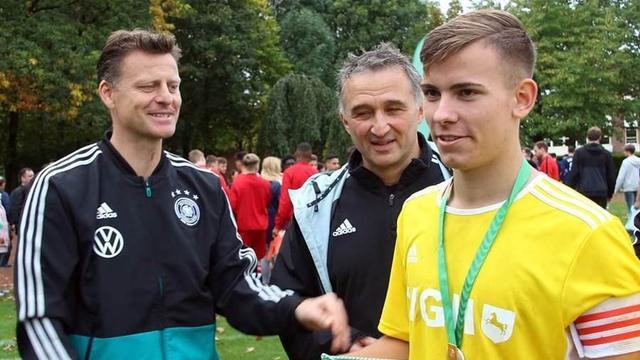 梅赛德斯的 梅赛德斯的