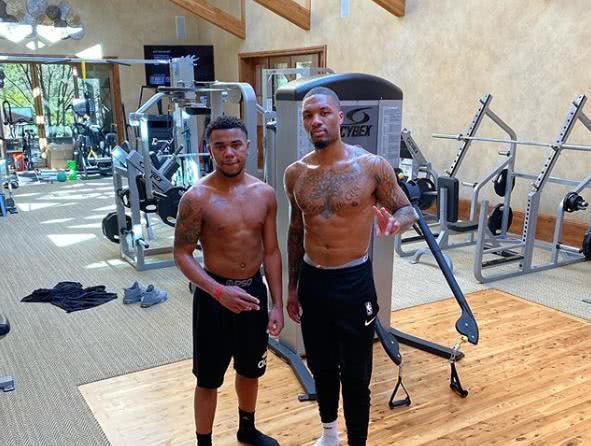 让使命与牺 让使命与牺